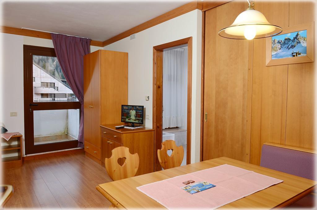 Ski Residence Сан-Мартіно-ді-Кастроцца Екстер'єр фото
