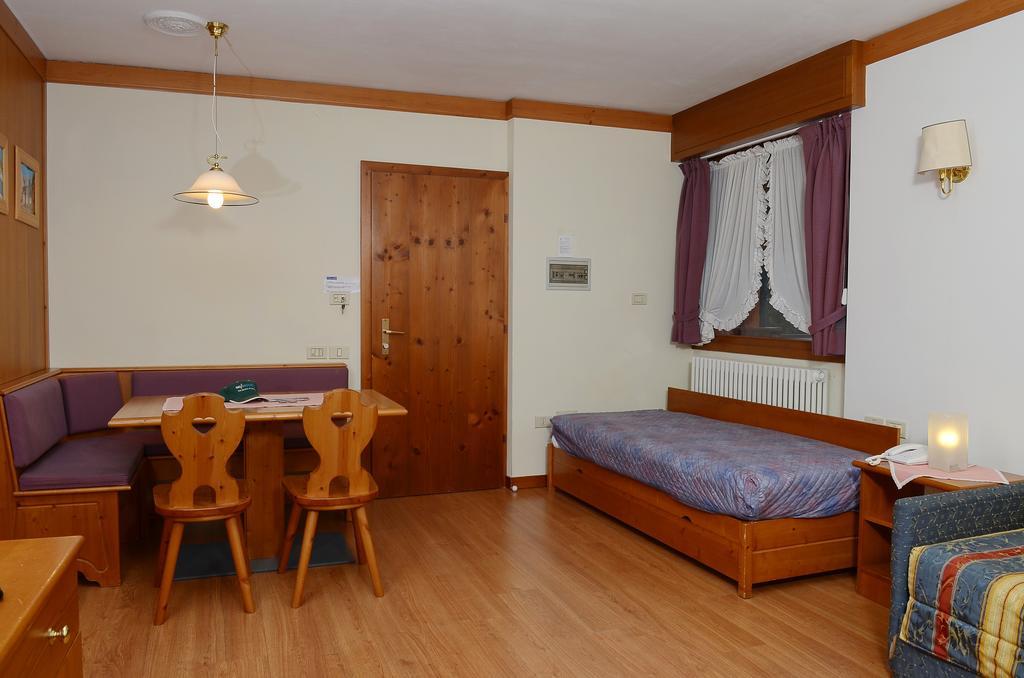 Ski Residence Сан-Мартіно-ді-Кастроцца Екстер'єр фото