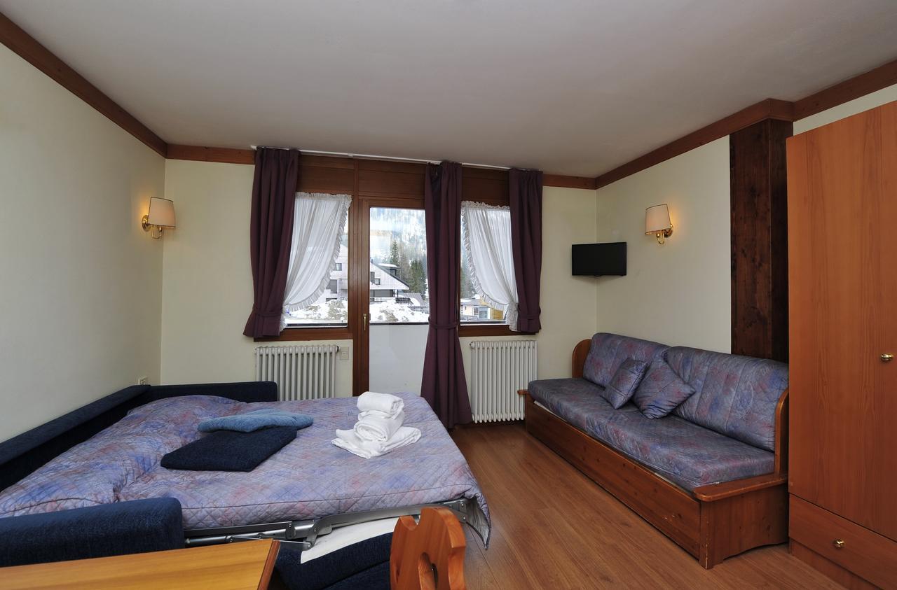 Ski Residence Сан-Мартіно-ді-Кастроцца Екстер'єр фото