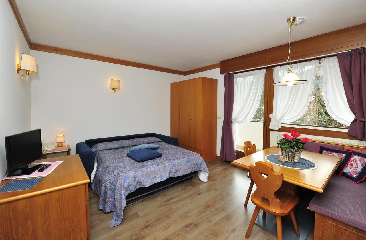 Ski Residence Сан-Мартіно-ді-Кастроцца Екстер'єр фото