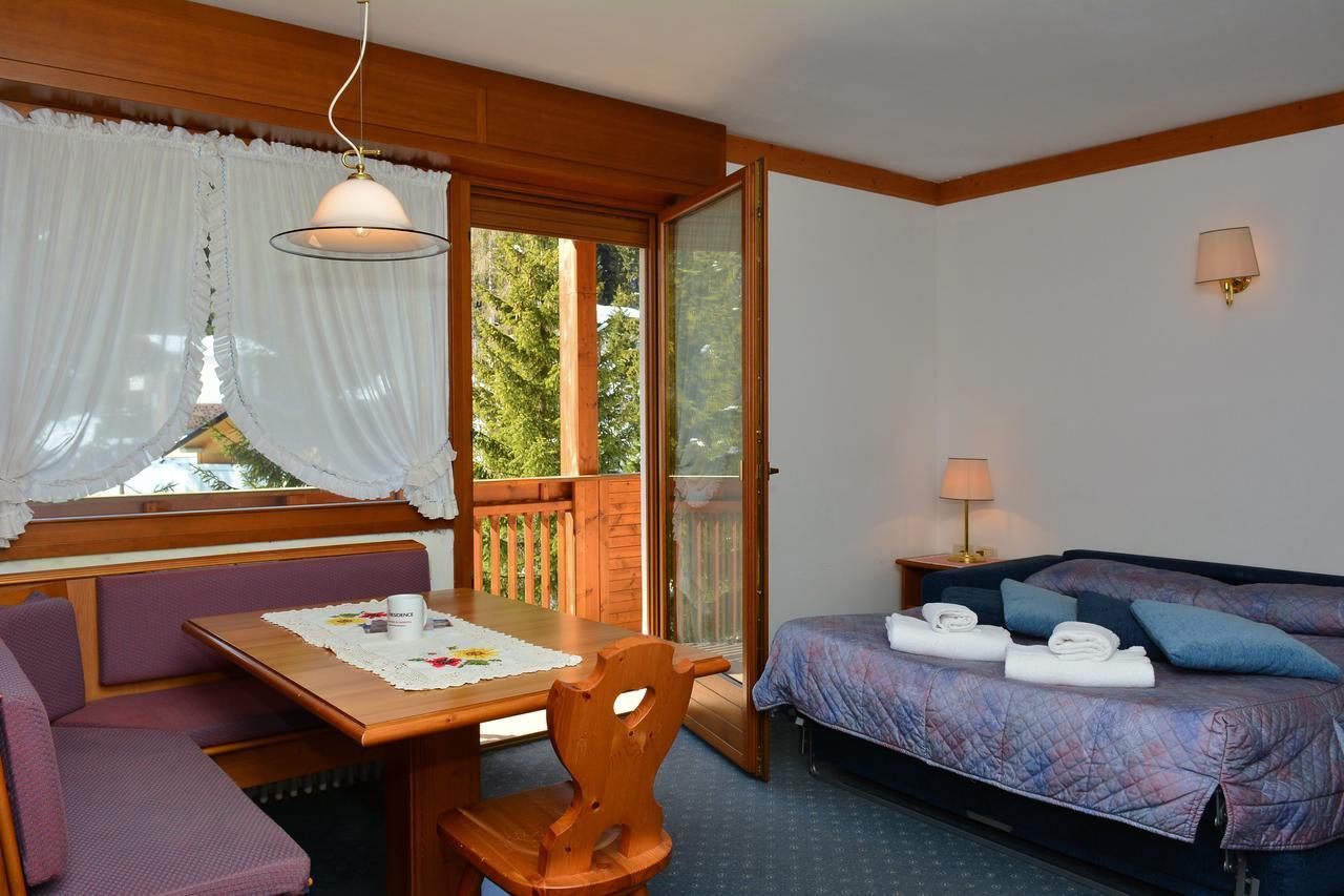 Ski Residence Сан-Мартіно-ді-Кастроцца Екстер'єр фото