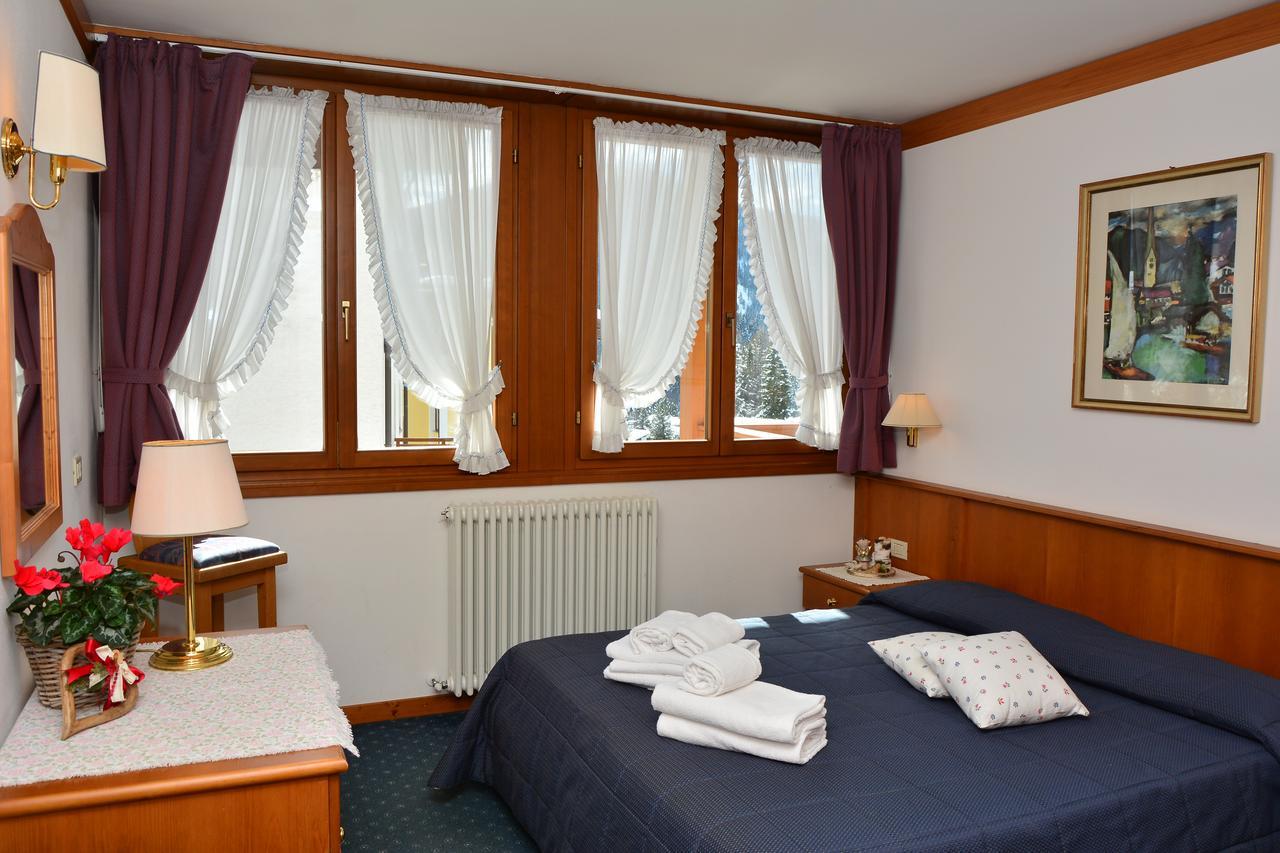 Ski Residence Сан-Мартіно-ді-Кастроцца Екстер'єр фото
